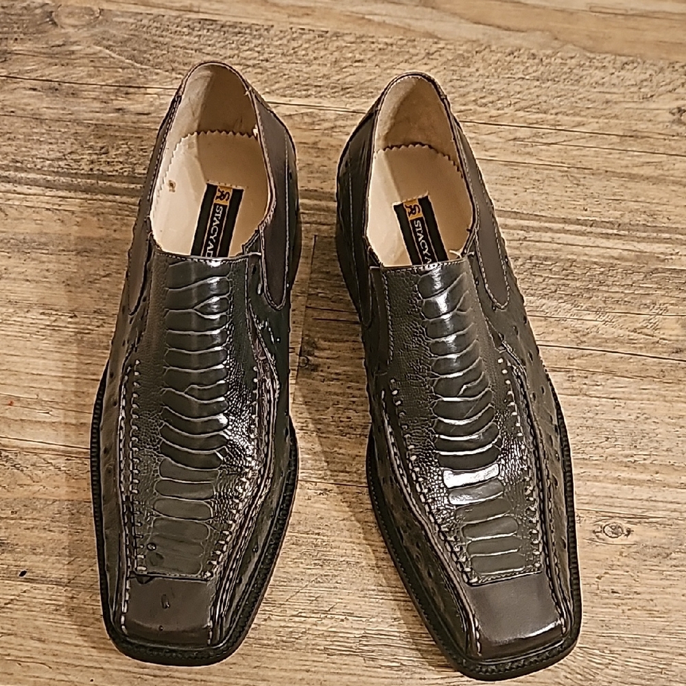 Stacy Adams Gray Loafers with Textured Upper and Square Toe